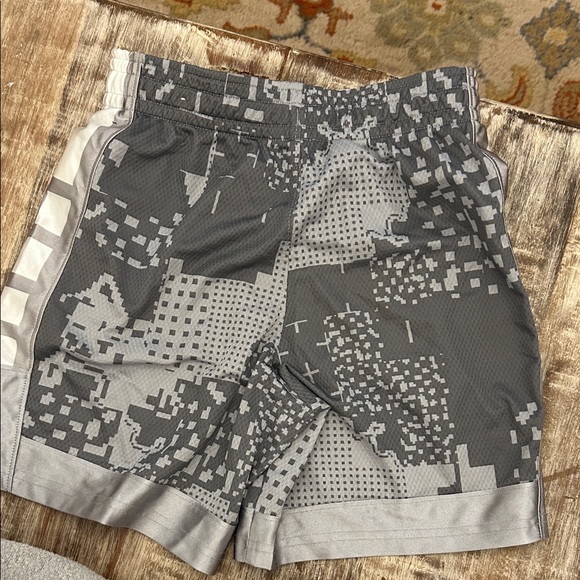 Nike Men's Digital Camo Gray Shorts - Picture 2 of 3